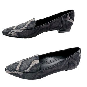 Vaneli‎ Kelvin 1" Heel Loafer 9.5N
